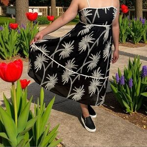 Francesca's Collections Black Strapless Dress with White Palm Print